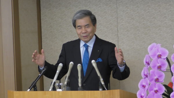 再選を果たした蒲島熊本県知事。(撮影/畠山理仁)