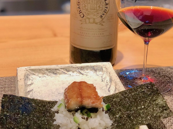 お寿司屋さんの巻物をイメージした「鰻キュウ」はワインに合うように黒トリュフを入れて