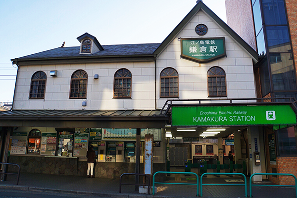 東口とはうって変わって、ノスタルジックな雰囲気が漂う鎌倉駅西口