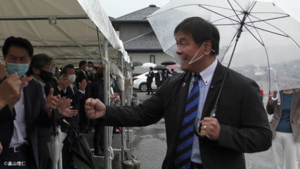 富山出身ということもあり、衆議院議員(石川一区)の馳浩氏も応援に駆けつけた。(撮影/畠山理仁)