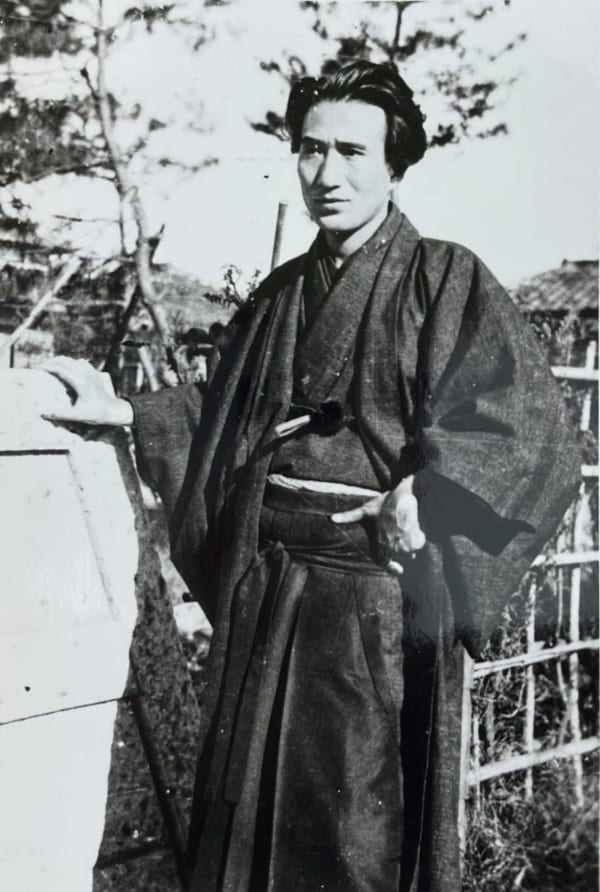 困ったちゃんなエピソードの宝庫だけど、文豪ファンの間でも抜群の人気を誇る太宰(画像提供/日本近代文学館)