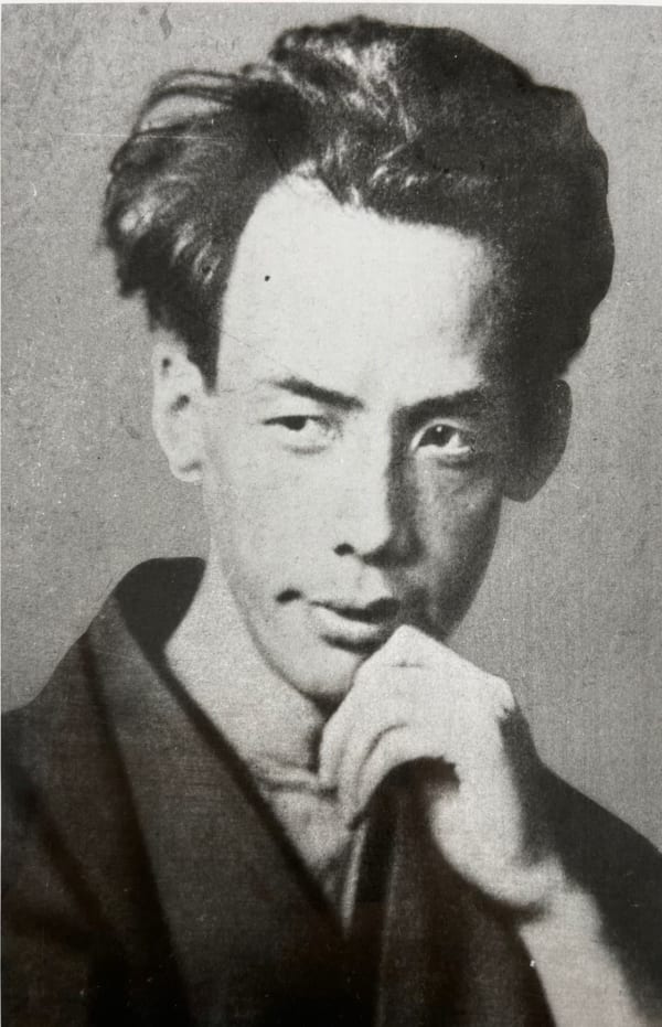 早熟な天才は次々と名作を発表し、特に『鼻』は漱石に大絶賛された(写真提供/日本近代文学館)