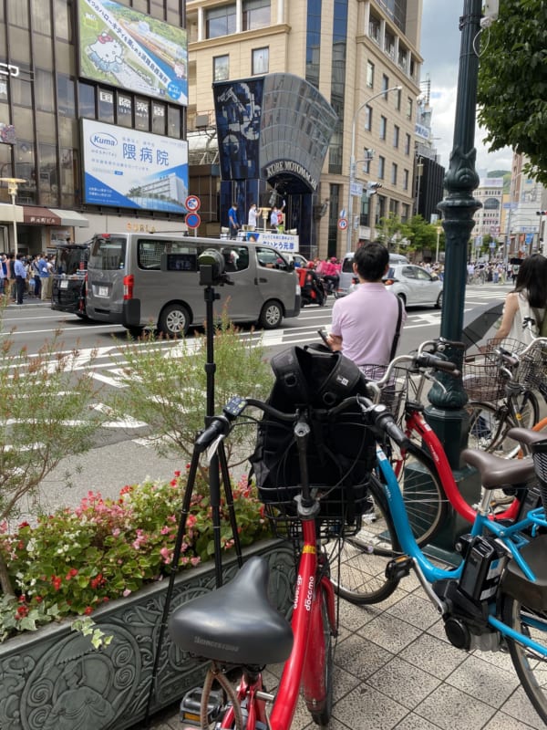 今回の取材ではレンタル自転車が大活躍。(撮影/畠山理仁)