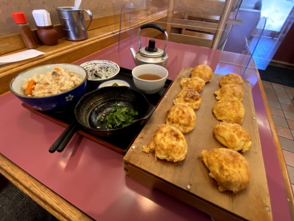 もちろん明石焼き定食も!(撮影/畠山理仁)