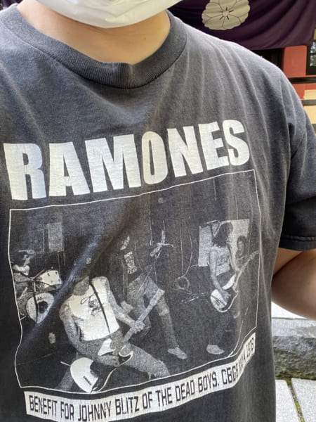 こんなTシャツを着てたのです