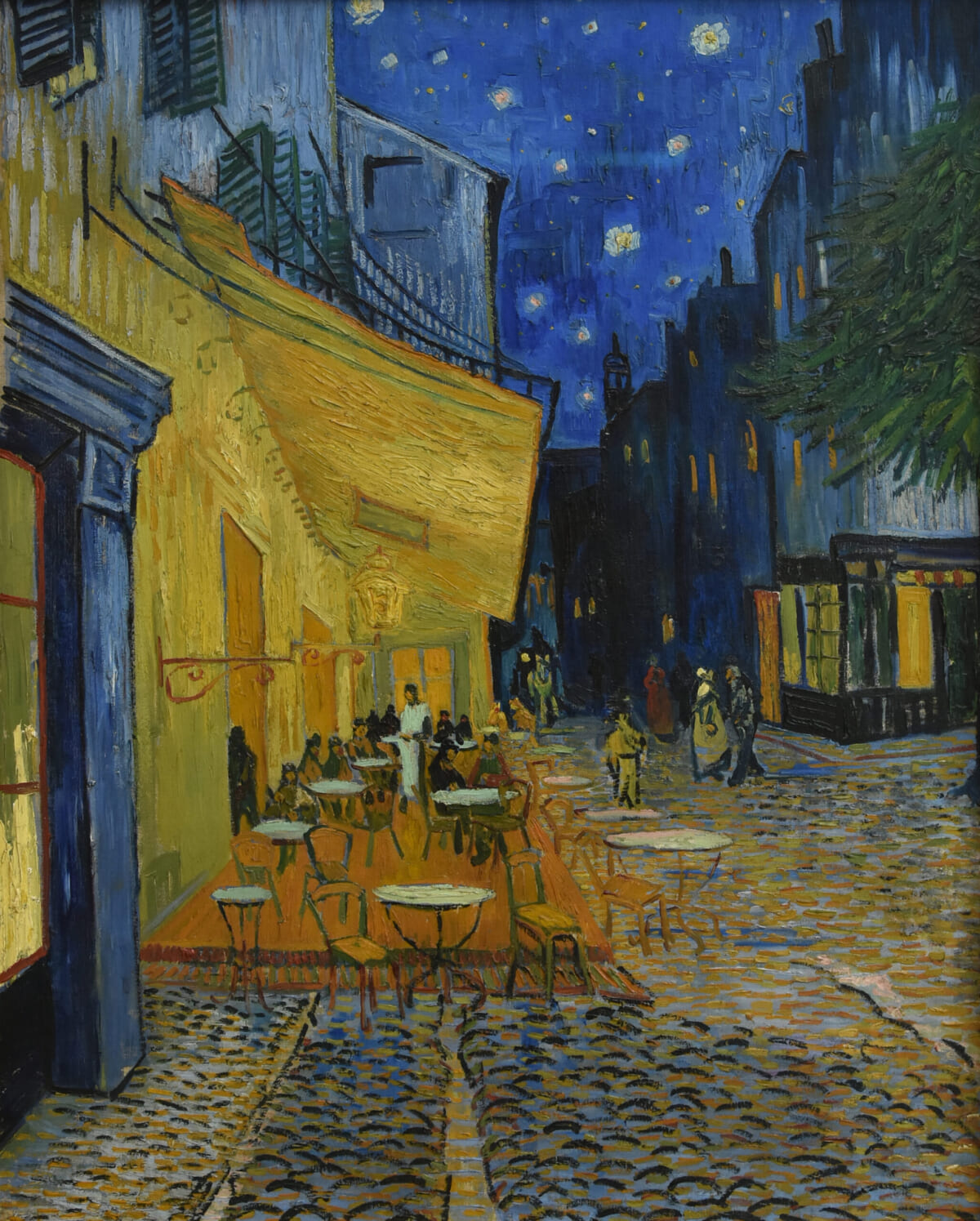 フィンセント・ファン・ゴッホ〈夜のカフェテラス〉1888年　オランダ、オッテルロー［クレラー・ミュラー美術館］