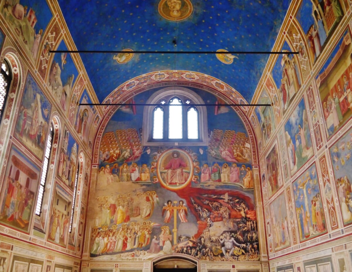 イタリア、パドヴァのスクロヴェーニ家礼拝堂　著作者：Zairon CC BY-SA 4.0