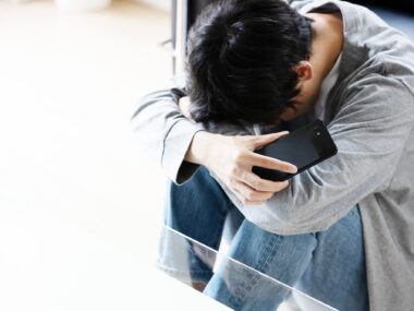 「エモい」と「加害」──『モテキ』世代の30代男が派遣社員に恋をした結果、ハラスメントで職場をクビに【平成しくじり男　第1回】