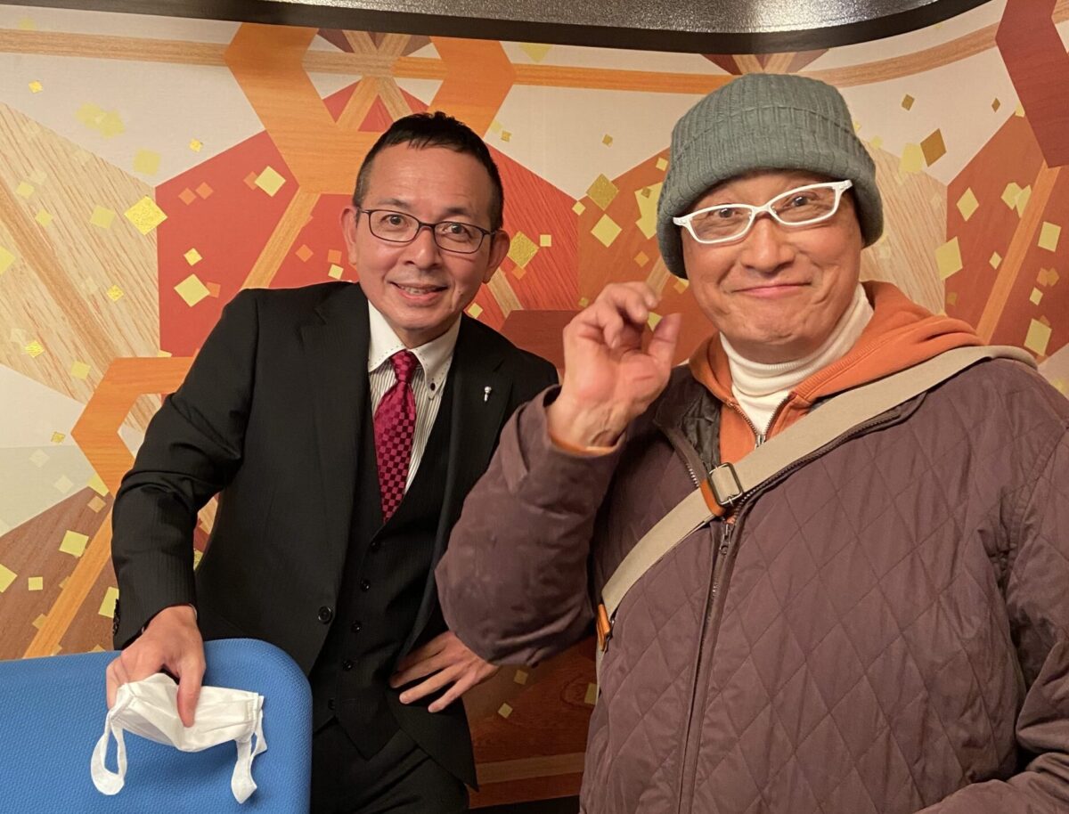 NHK大相撲中継の解説と実況で25年にわたり北の富士さん(写真右)とコンビと組んだ藤井氏。(写真/著者提供)
