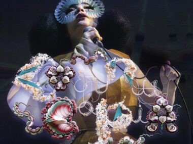 ジェンダー平等のアイスランドに育ったビョークが、映画『女性の休日』に託した思いとは？ 【社会に言葉の一石を。ものを言う女性アーティスト特集　第2回】