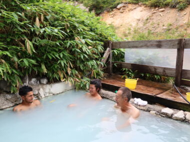 解放感たっぷり! だけど気軽に気を抜いては楽しめない!? 日本最奥の 秘湯「北アルプス高天原温泉」【山の名&珍プレイス 第2回後編】