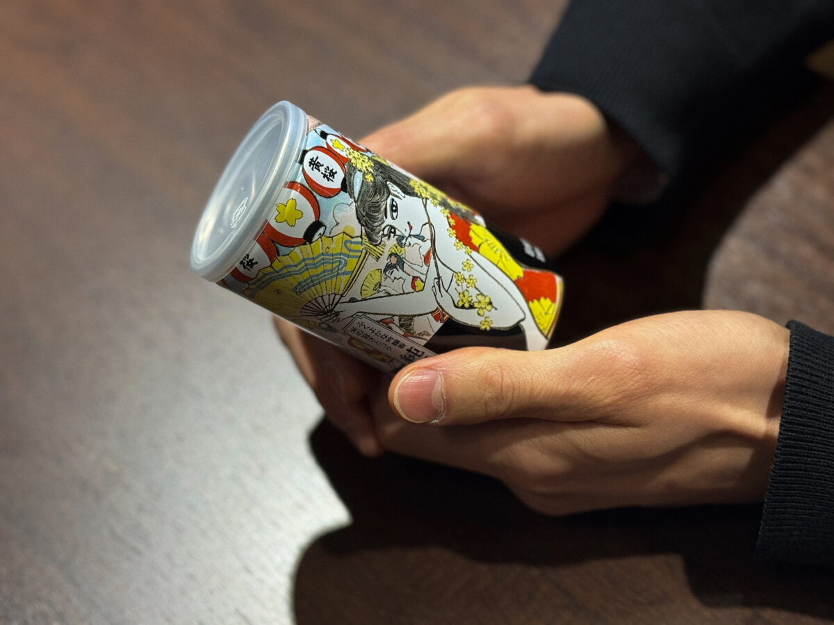 黄桜のシンボル「カッパ」がデザインされた、名水「<ruby>伏水<rt>ふしみず</rt></ruby>」によって仕込まれている純米吟醸酒