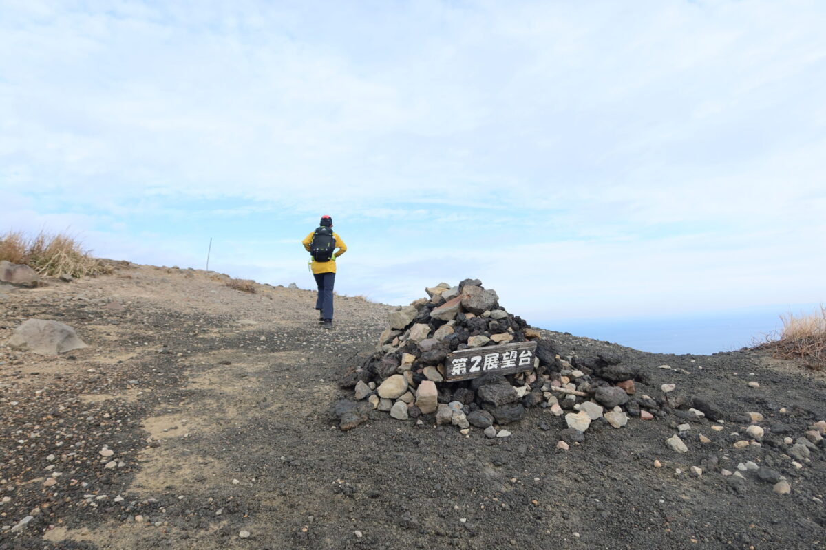 ゆるやかに起伏した第二展望台。裏砂漠はこの右側に当たる