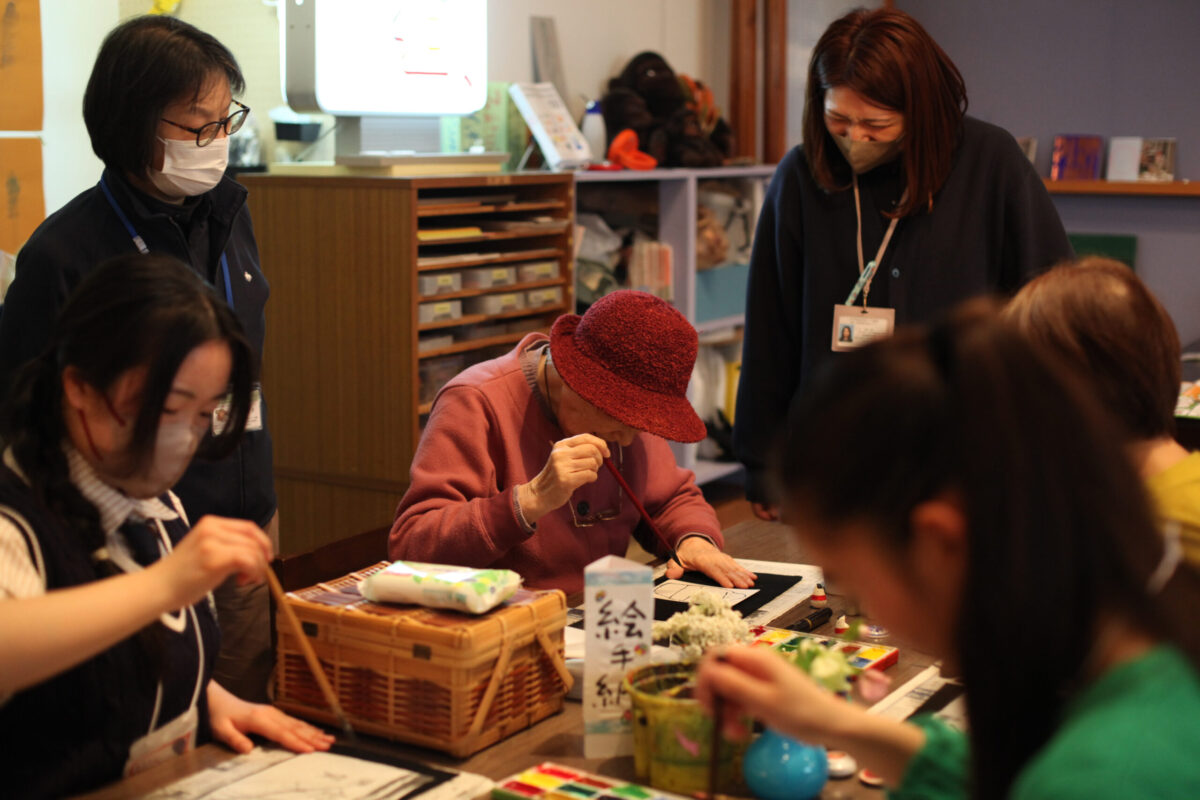 「絵手紙」ワークショップ　撮影：仲田絵美　提供：水戸芸術館