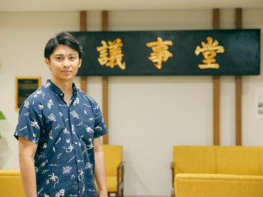 比嘉啓登　大手商社勤務を経て松下政経塾に入塾。34歳で地元・沖縄で市政へ　【実録・メンズノンノモデル 第6回 前編】