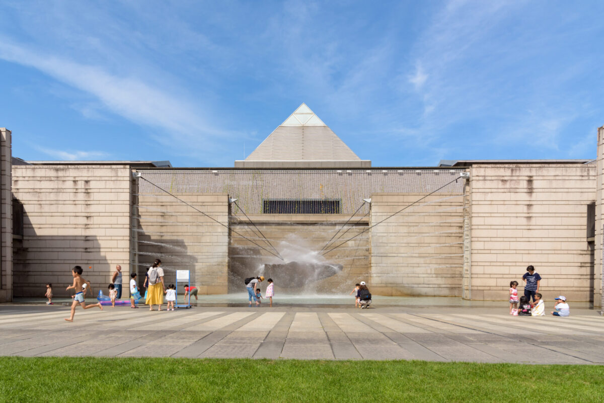 水戸芸術館　写真提供：水戸芸術館