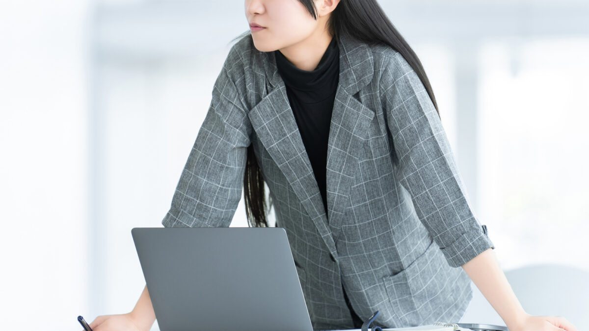 「空気を読まずに正論・持論が言える」ASD当事者に対して、羨望の感情があった（写真はイメージです）。（写真／PIXTA）