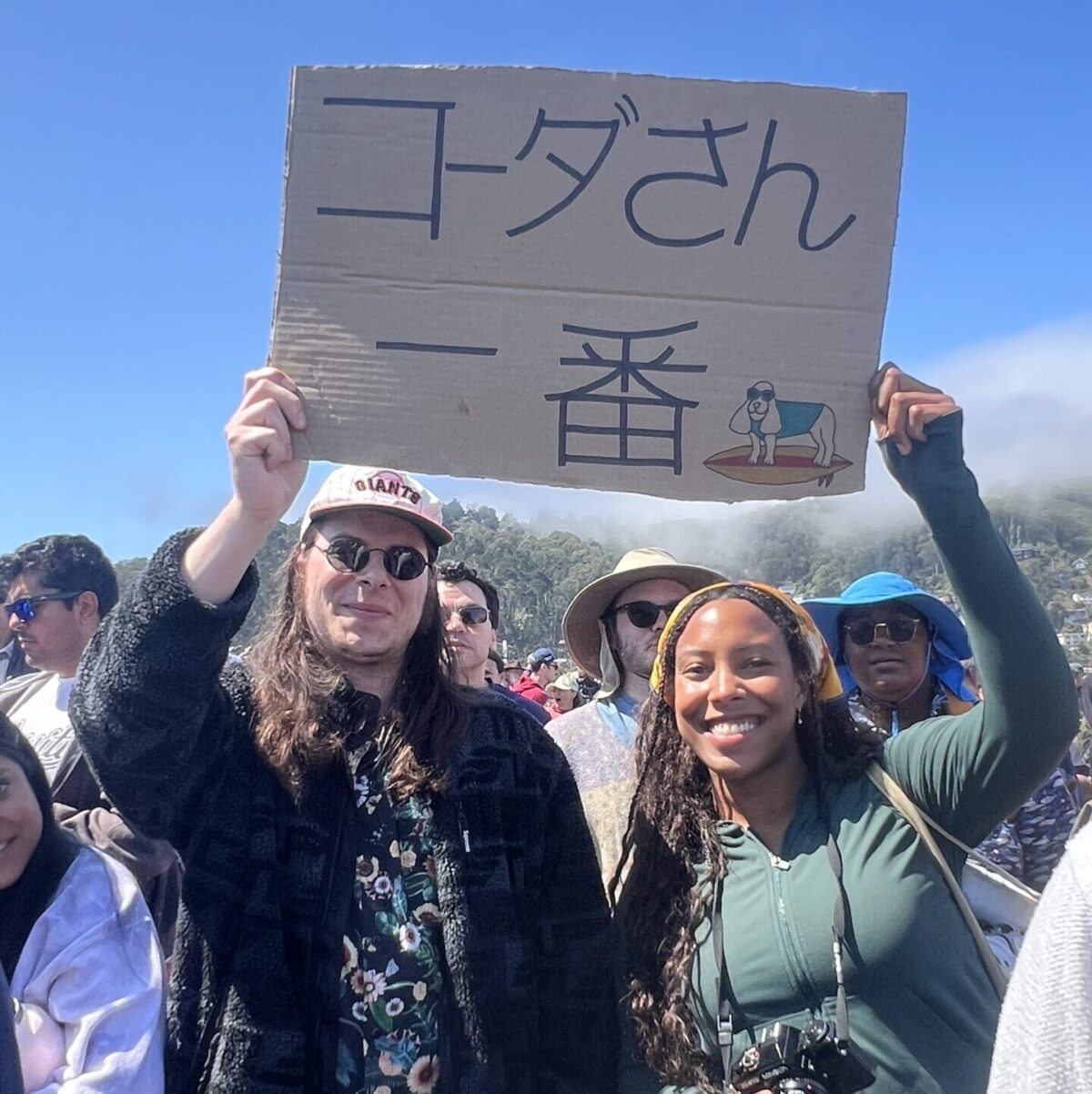 「コーダさん一番」の看板を手作りして応援に駆けつけてくれたinstagramのフォロワーさん。嬉しかった!